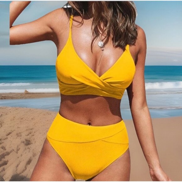 Cupshe Women’s 2 Piece Swimsuit M Yellow V Neck Twist Bikini High Waist Cheeky - Picture 1 of 8